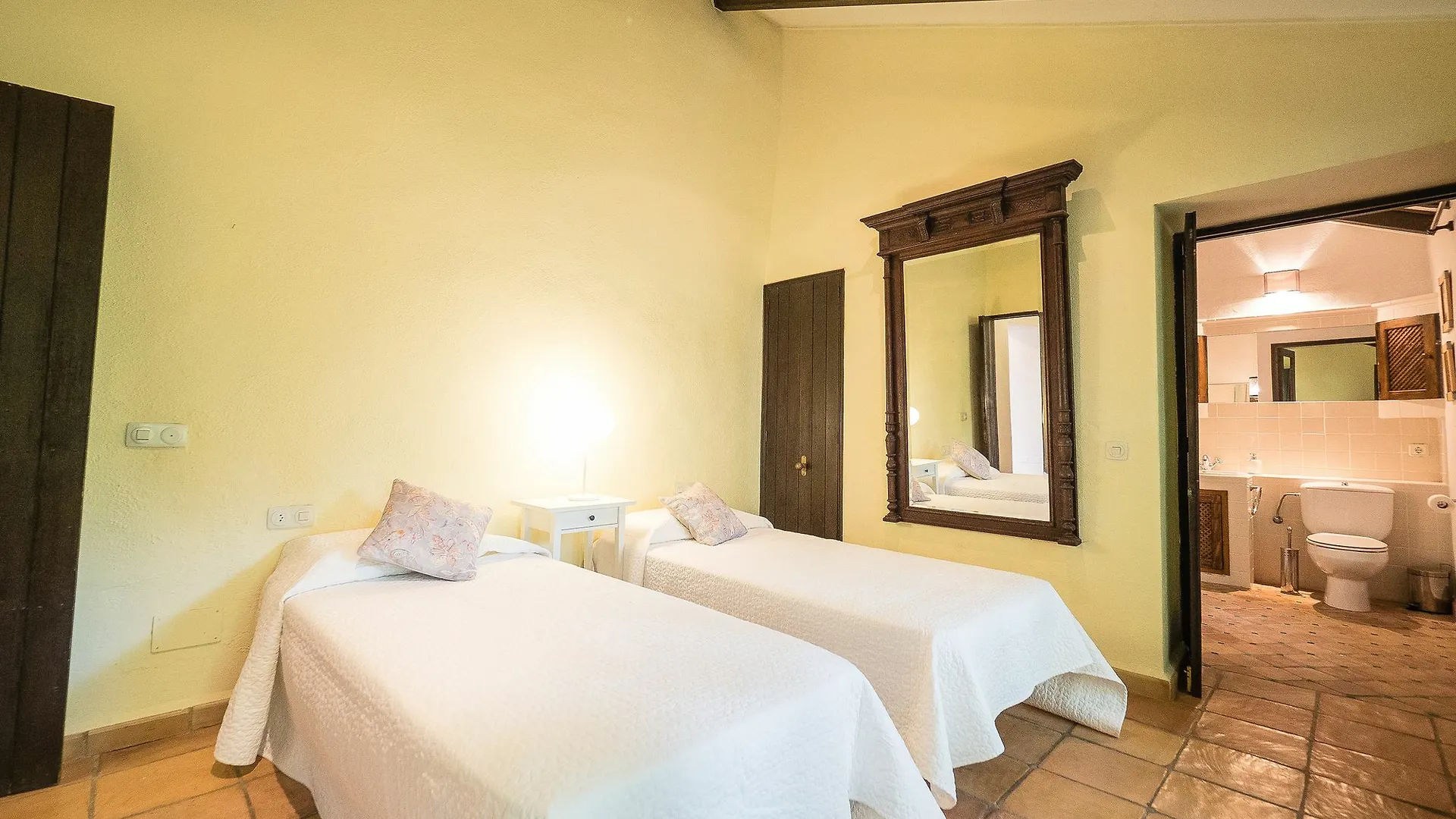 Villa Portol 0*,  Spain